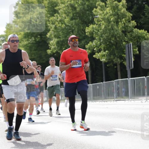 29.06.2025 - hella hamburg halbmarathon Jannik Wohlers http://msf.ph/oto/8152311 29.06.2025 10:15:14 Lombardsbrücke 1440, 2110, 2989, 3417, 4007, 4466, 4492, 4494, 5069, 5739, 6376, 6576, 9192, 9657, 10108, 10775, 12457, 12521, 13179, 13197, 13818, 13951, 14413, 14423, 14550, 14552, 14630, 15307, 15570, 15710, 15988, 16041, 16923, 16938, 17350, 18150, 18203, 18957 meine-sportfotos.de