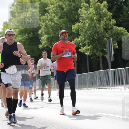 29.06.2025 - hella hamburg halbmarathon Jannik Wohlers http://msf.ph/oto/8152316 29.06.2025 10:15:14 Lombardsbrücke 1440, 2110, 2989, 3417, 4007, 4466, 4492, 4494, 5069, 5739, 6376, 6576, 9192, 9657, 10108, 10775, 12457, 12521, 13179, 13197, 13818, 13951, 14413, 14423, 14550, 14552, 14630, 15307, 15570, 15710, 15988, 16041, 16923, 16938, 17350, 18150, 18203, 18957 meine-sportfotos.de