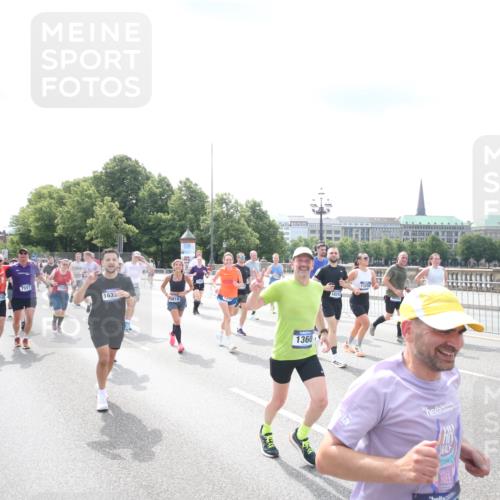 29.06.2025 - hella hamburg halbmarathon Jannik Wohlers http://msf.ph/oto/8152324 29.06.2025 10:42:01 Lombardsbrücke 1150, 1360, 1624, 1929, 1957, 1994, 2069, 2134, 2538, 2580, 3605, 3874, 4353, 4778, 4891, 4892, 5403, 5419, 5810, 6828, 6917, 7040, 7260, 7557, 7666, 8459, 8525, 8526, 8712, 8816, 9370, 9980, 10532, 10734, 10842, 10872, 10899, 11074, 11075, 11463, 11464, 11468, 11550, 11677, 12403, 12684, 12854, 12903, 12904, 13250, 13406, 13456, 13952, 13953, 14042, 14084, 14108, 14328, 14405, 14426, 14468, 14585, 14636, 14769, 15004, 15155, 15912, 15977, 16215, 16352 meine-sportfotos.de