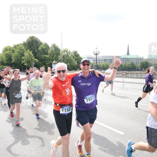 29.06.2025 - hella hamburg halbmarathon Jannik Wohlers http://msf.ph/oto/8152475 29.06.2025 10:42:04 Lombardsbrücke 1150, 1360, 1624, 1929, 1957, 1994, 2069, 2134, 2538, 2580, 3605, 3874, 4353, 4778, 4891, 4892, 5403, 5417, 5810, 6828, 7040, 7260, 7557, 7666, 8459, 8525, 8526, 8529, 8712, 8816, 9980, 10454, 10532, 10842, 10872, 10899, 11463, 11550, 11677, 12403, 12684, 12854, 12903, 12904, 13250, 13406, 13456, 13952, 13953, 14042, 14084, 14108, 14170, 14328, 14405, 14426, 14468, 14556, 14585, 14636, 14769, 15004, 15219, 15221, 15912, 15977, 16215, 16352, 16612 meine-sportfotos.de