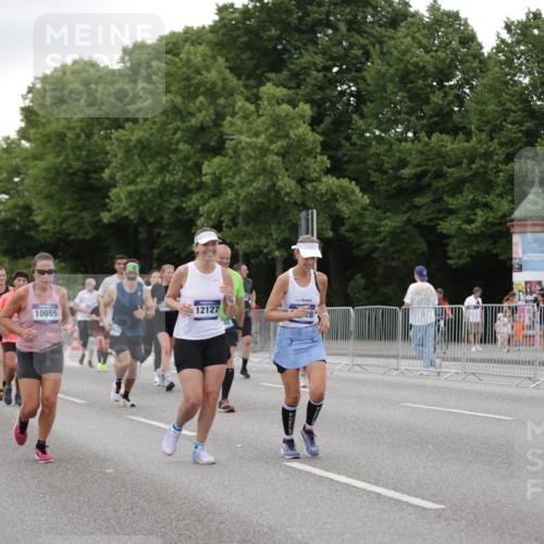 29.06.2025 - hella hamburg halbmarathon Jannik Wohlers http://msf.ph/oto/8152501 29.06.2025 10:52:29 Lombardsbrücke 1369, 2146, 2701, 2988, 3227, 3787, 4729, 6135, 7032, 7737, 8641, 9545, 10055, 10417, 10568, 10600, 10879, 10981, 11520, 11524, 11919, 12127, 12128, 12994, 14009, 14643, 14765, 14807, 14827, 14977, 14979, 15438, 15439, 15867, 16053, 16056, 16156, 16794, 16961, 18106, 18205, 18997 meine-sportfotos.de