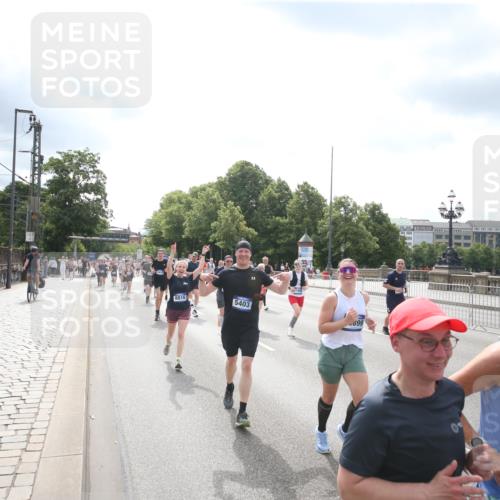 29.06.2025 - hella hamburg halbmarathon Jannik Wohlers http://msf.ph/oto/8152535 29.06.2025 10:42:07 Lombardsbrücke 1150, 1360, 1929, 1957, 1994, 2069, 2134, 2538, 2580, 2940, 2941, 3605, 3874, 4334, 4778, 4891, 4892, 5403, 5417, 5810, 6120, 6764, 6828, 7040, 7260, 7513, 7557, 7666, 8525, 8526, 8529, 8816, 9980, 10454, 10532, 10872, 10899, 11463, 11550, 11677, 12684, 12854, 13241, 13250, 13406, 13776, 14042, 14084, 14170, 14328, 14405, 14426, 14468, 14556, 14636, 14769, 15004, 15219, 15221, 15912, 15977, 16215, 16352, 16612 meine-sportfotos.de