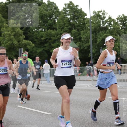 29.06.2025 - hella hamburg halbmarathon Jannik Wohlers http://msf.ph/oto/8152556 29.06.2025 10:52:31 Lombardsbrücke 2146, 2291, 2701, 2988, 3787, 4729, 6135, 6521, 7032, 7681, 7737, 8641, 9545, 10055, 10417, 10568, 10879, 10981, 11520, 11524, 11919, 12127, 12128, 12994, 14009, 14643, 14765, 14807, 14827, 14977, 14979, 15438, 15439, 15867, 16053, 16056, 16156, 16794, 16961, 18205 meine-sportfotos.de