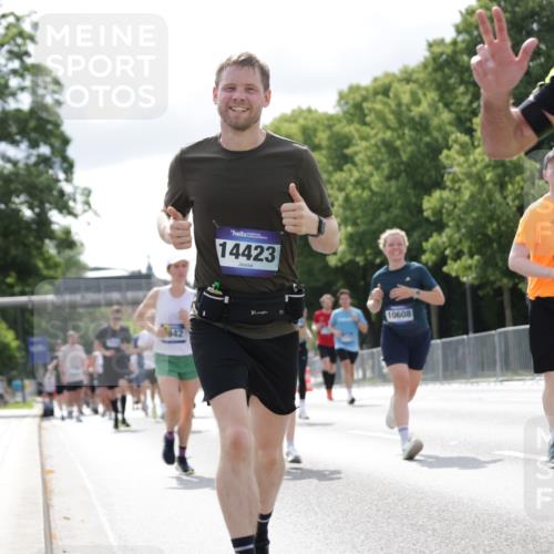 29.06.2025 - hella hamburg halbmarathon Jannik Wohlers http://msf.ph/oto/8152565 29.06.2025 10:15:22 Lombardsbrücke 2989, 3167, 4007, 4466, 4492, 4494, 6376, 6576, 7941, 7942, 8746, 8885, 9192, 9657, 9675, 10108, 10608, 10775, 11774, 11783, 12427, 12469, 13179, 13818, 13951, 14413, 14423, 14550, 14552, 14559, 14630, 15307, 15570, 15710, 15988, 16020, 16348, 16606, 16923, 16938, 17350, 18150, 18957 meine-sportfotos.de