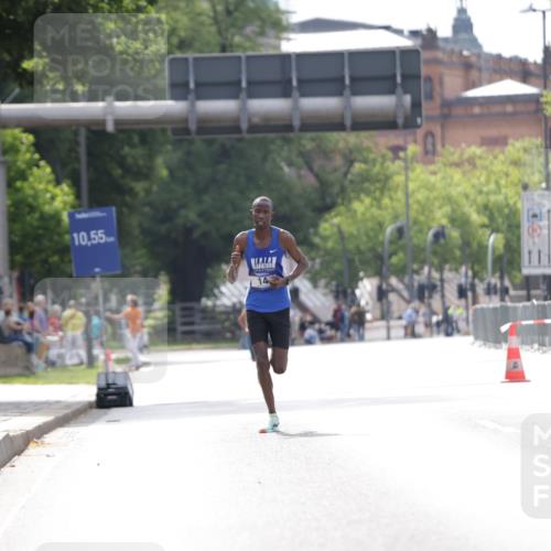 29.06.2025 - hella hamburg halbmarathon Jannik Wohlers http://msf.ph/oto/8152631 29.06.2025 09:32:00 Lombardsbrücke 17, 21 meine-sportfotos.de
