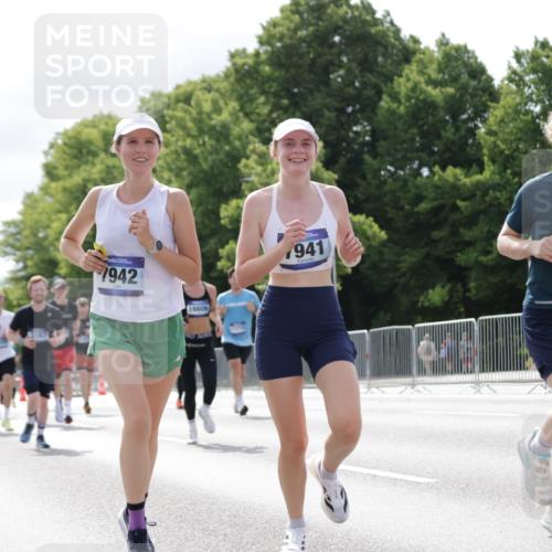 29.06.2025 - hella hamburg halbmarathon Jannik Wohlers http://msf.ph/oto/8152648 29.06.2025 10:15:24 Lombardsbrücke 2989, 3167, 4007, 4466, 4492, 4494, 6376, 6576, 7941, 7942, 8746, 8885, 9192, 9675, 10108, 10608, 11113, 11303, 11478, 11774, 11783, 12427, 12469, 12628, 13179, 13818, 13951, 14423, 14550, 14552, 14559, 14630, 15307, 15570, 15710, 15988, 16020, 16348, 16606, 16923, 17350, 18150, 18641, 18957 meine-sportfotos.de