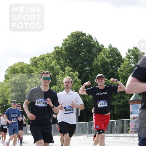 29.06.2025 - hella hamburg halbmarathon Jannik Wohlers http://msf.ph/oto/8152780 29.06.2025 10:15:29 Lombardsbrücke 1156, 1651, 2076, 2436, 3167, 4007, 5423, 7897, 7941, 7942, 8554, 8746, 8885, 9192, 9675, 9784, 10108, 10608, 11113, 11303, 11478, 11774, 11783, 11818, 12427, 12469, 12628, 13179, 13818, 13951, 14423, 14543, 14550, 14559, 15570, 15710, 15889, 15988, 16020, 16348, 16606, 16923, 17350, 17692, 18641, 18957, 19030 meine-sportfotos.de