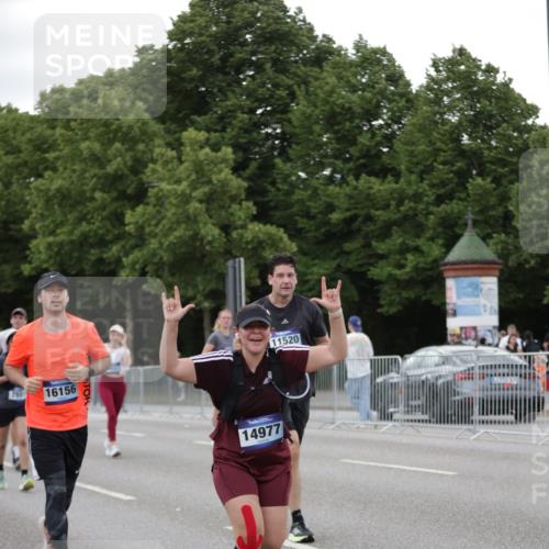 29.06.2025 - hella hamburg halbmarathon Jannik Wohlers http://msf.ph/oto/8152817 29.06.2025 10:52:38 Lombardsbrücke 2146, 2291, 2701, 2988, 3787, 4626, 4729, 6135, 6521, 7681, 7737, 9545, 10055, 10417, 10568, 10661, 10981, 11520, 11524, 11919, 12127, 12128, 13489, 13916, 13917, 14643, 14765, 14807, 14977, 14979, 16137, 16156, 16961, 18988 meine-sportfotos.de