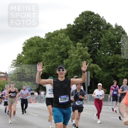 29.06.2025 - hella hamburg halbmarathon Jannik Wohlers http://msf.ph/oto/8152887 29.06.2025 10:52:40 Lombardsbrücke 2291, 2701, 2988, 3787, 4626, 6135, 6521, 7681, 9545, 10417, 10568, 10661, 11520, 11524, 11919, 12127, 12128, 13489, 13916, 13917, 14038, 14765, 14807, 14977, 14979, 16137, 16156, 16961, 18988 meine-sportfotos.de