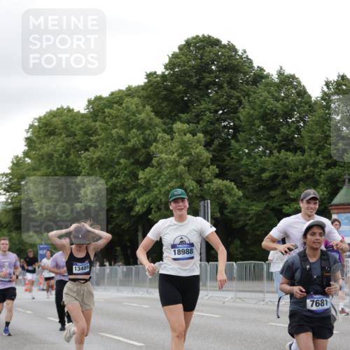 29.06.2025 - hella hamburg halbmarathon Jannik Wohlers http://msf.ph/oto/8152949 29.06.2025 10:52:42 Lombardsbrücke 2291, 2701, 2988, 3787, 4626, 5428, 6135, 6521, 7483, 7681, 10417, 10568, 10661, 11520, 11524, 13489, 13916, 13917, 14038, 14761, 14765, 14807, 14977, 14979, 16137, 16156, 16961, 18988 meine-sportfotos.de