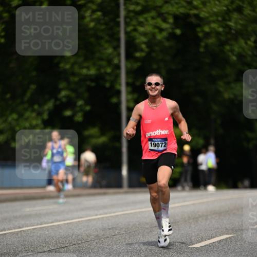 29.06.2025 - hella hamburg halbmarathon Dr. Thomas Lammeyer http://msf.ph/oto/8152985 29.06.2025 09:42:11 Kennedybrücke 4524 meine-sportfotos.de