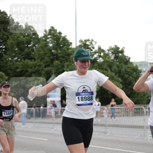 29.06.2025 - hella hamburg halbmarathon Jannik Wohlers http://msf.ph/oto/8153023 29.06.2025 10:52:44 Lombardsbrücke 2291, 2988, 3787, 4626, 5428, 6135, 6521, 7483, 7681, 8414, 10417, 10568, 10661, 11520, 11524, 12193, 12700, 13489, 13916, 13917, 14038, 14761, 14765, 14807, 14977, 14979, 16137, 16156, 16961, 17012, 17577, 18988 meine-sportfotos.de