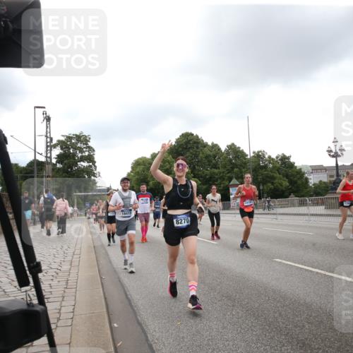 29.06.2025 - hella hamburg halbmarathon Jannik Wohlers http://msf.ph/oto/8153135 29.06.2025 10:47:10 Lombardsbrücke 1045, 1434, 2148, 2407, 2704, 2790, 2882, 2994, 3339, 4037, 4325, 4423, 4974, 4975, 5621, 5622, 5895, 6255, 6256, 6995, 7403, 7970, 8270, 8550, 8953, 9687, 9969, 9972, 10075, 10206, 10991, 11276, 11351, 11458, 11730, 11738, 11802, 12431, 12432, 13737, 13806, 13830, 13898, 13909, 14197, 14516, 14517, 15413, 15543, 16018, 16305, 16552, 16686, 17122, 17216, 17514, 18415, 18474, 18623, 18852, 18858 meine-sportfotos.de