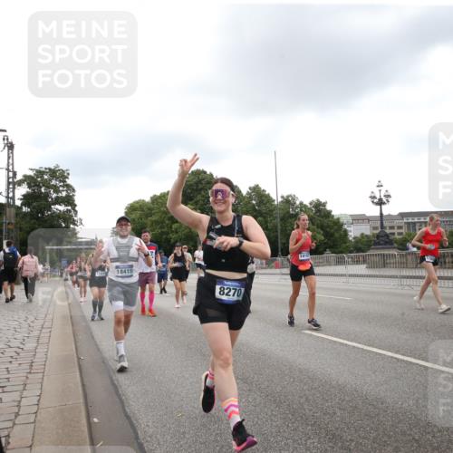 29.06.2025 - hella hamburg halbmarathon Jannik Wohlers http://msf.ph/oto/8153164 29.06.2025 10:47:10 Lombardsbrücke 1045, 1434, 2148, 2407, 2704, 2790, 2882, 2994, 3339, 4037, 4325, 4423, 4974, 4975, 5621, 5622, 5895, 6255, 6256, 6995, 7403, 7970, 8270, 8550, 8953, 9687, 9969, 9972, 10075, 10206, 10991, 11276, 11351, 11458, 11730, 11738, 11802, 12431, 12432, 13737, 13806, 13830, 13898, 13909, 14197, 14516, 14517, 15413, 15543, 16018, 16305, 16552, 16686, 17122, 17216, 17514, 18415, 18474, 18623, 18852, 18858 meine-sportfotos.de