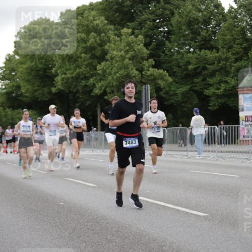 29.06.2025 - hella hamburg halbmarathon Jannik Wohlers http://msf.ph/oto/8153172 29.06.2025 10:52:49 Lombardsbrücke 2291, 2409, 4195, 4626, 5428, 6521, 7483, 7681, 8212, 8414, 9764, 10043, 10490, 10661, 11520, 11524, 12193, 12219, 12700, 13011, 13326, 13489, 13916, 13917, 14038, 14419, 14761, 16137, 17012, 17577, 17600, 18311, 18988 meine-sportfotos.de