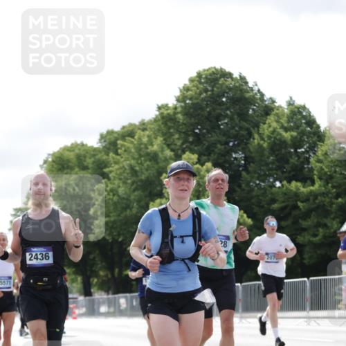 29.06.2025 - hella hamburg halbmarathon Jannik Wohlers http://msf.ph/oto/8153212 29.06.2025 10:15:38 Lombardsbrücke 1156, 1308, 1651, 2071, 2076, 2165, 2436, 2803, 3167, 4828, 5046, 5423, 7897, 8169, 8274, 8554, 8746, 8885, 9601, 9675, 9784, 9802, 10107, 10292, 10844, 10990, 11113, 11303, 11478, 11774, 11783, 11818, 12427, 12628, 14543, 14559, 15571, 15724, 15889, 16020, 16348, 16606, 17692, 18641, 19030 meine-sportfotos.de