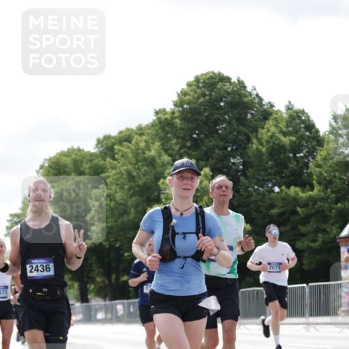 29.06.2025 - hella hamburg halbmarathon Jannik Wohlers http://msf.ph/oto/8153219 29.06.2025 10:15:38 Lombardsbrücke 1156, 1308, 1651, 2071, 2076, 2165, 2436, 2803, 3167, 4828, 5046, 5423, 7897, 8169, 8274, 8554, 8746, 8885, 9601, 9675, 9784, 9802, 10107, 10292, 10844, 10990, 11113, 11303, 11478, 11774, 11783, 11818, 12427, 12628, 14543, 14559, 15571, 15724, 15889, 16020, 16348, 16606, 17692, 18641, 19030 meine-sportfotos.de