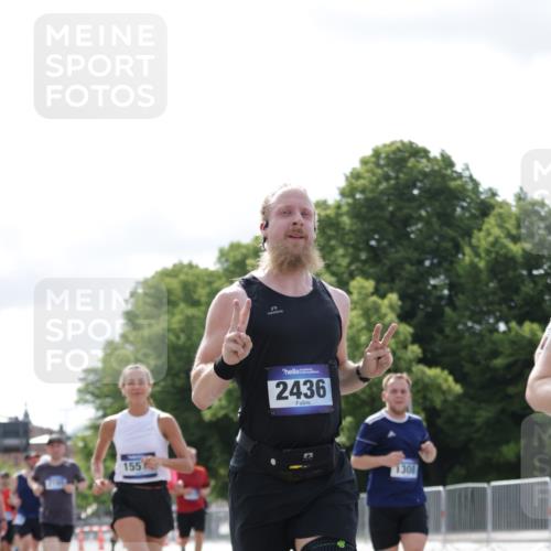 29.06.2025 - hella hamburg halbmarathon Jannik Wohlers http://msf.ph/oto/8153269 29.06.2025 10:15:39 Lombardsbrücke 1156, 1308, 1651, 2071, 2076, 2165, 2436, 2803, 3167, 4828, 5046, 5423, 7897, 8169, 8274, 8554, 8746, 8885, 9601, 9675, 9784, 9802, 10107, 10292, 10844, 10990, 11113, 11303, 11478, 11774, 11783, 11818, 12427, 12628, 14543, 14559, 15571, 15724, 15889, 16020, 16348, 16606, 17692, 18641, 19030 meine-sportfotos.de