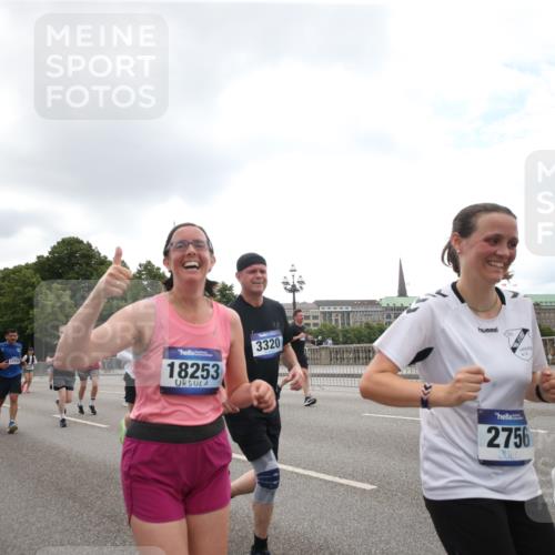 29.06.2025 - hella hamburg halbmarathon Jannik Wohlers http://msf.ph/oto/8153304 29.06.2025 10:47:58 Lombardsbrücke 1157, 1645, 2037, 2195, 2418, 2475, 2627, 2756, 2909, 2958, 3224, 3320, 3504, 3661, 3679, 3933, 4588, 5585, 5781, 5952, 6143, 7532, 8461, 8948, 9775, 9921, 10059, 10145, 11742, 12022, 12104, 12152, 12192, 12439, 12452, 12932, 13377, 13529, 13559, 13675, 13861, 13914, 14050, 15489, 15593, 15715, 15743, 16141, 16368, 16669, 16693, 16935, 16965, 17631, 17930, 18248, 18967 meine-sportfotos.de