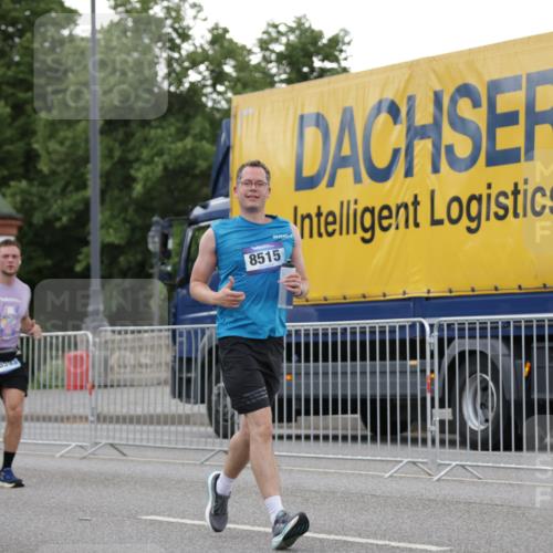 29.06.2025 - hella hamburg halbmarathon Jannik Wohlers http://msf.ph/oto/8153342 29.06.2025 10:53:00 Lombardsbrücke 1340, 1709, 1900, 1906, 1984, 2065, 2409, 3226, 4195, 4595, 5428, 5562, 5815, 6041, 6044, 7068, 7483, 7611, 7876, 8189, 8212, 8414, 8515, 8906, 9456, 9685, 9764, 9785, 10043, 10175, 10490, 11489, 11914, 12068, 12082, 12193, 12219, 12280, 12700, 13011, 13072, 13326, 13351, 14038, 14065, 14419, 14761, 15498, 16979, 17012, 17236, 17577, 17600, 18057, 18079, 18144, 18311, 18523, 18532, 18593 meine-sportfotos.de