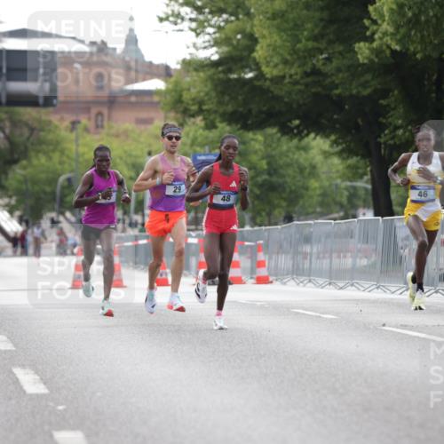 29.06.2025 - hella hamburg halbmarathon Jannik Wohlers http://msf.ph/oto/8153346 29.06.2025 09:34:36 Lombardsbrücke  meine-sportfotos.de