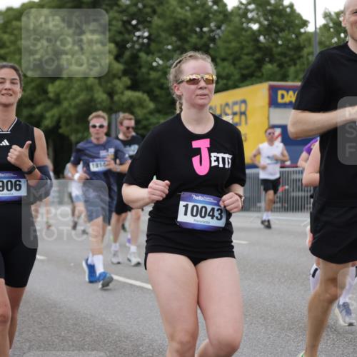 29.06.2025 - hella hamburg halbmarathon Jannik Wohlers http://msf.ph/oto/8153394 29.06.2025 10:53:01 Lombardsbrücke 1340, 1709, 1900, 1906, 1984, 2065, 2409, 2429, 3226, 4195, 4595, 5428, 5562, 5815, 6041, 6044, 7068, 7483, 7611, 7876, 8189, 8212, 8414, 8515, 8906, 9077, 9456, 9685, 9764, 9785, 10043, 10175, 10490, 11489, 11914, 12068, 12082, 12193, 12219, 12259, 12280, 12459, 12700, 13011, 13072, 13326, 13351, 14038, 14065, 14419, 14761, 15498, 16979, 17012, 17236, 17577, 17600, 18057, 18079, 18144, 18311, 18523, 18532, 18593, 18609 meine-sportfotos.de