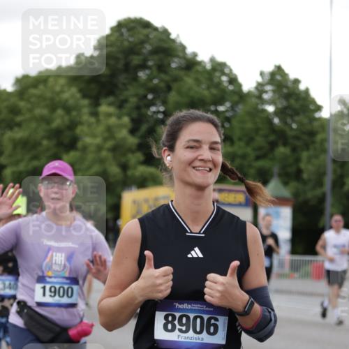 29.06.2025 - hella hamburg halbmarathon Jannik Wohlers http://msf.ph/oto/8153400 29.06.2025 10:53:02 Lombardsbrücke 1340, 1709, 1900, 1906, 1984, 2065, 2409, 2429, 3226, 4195, 4595, 5428, 5562, 5815, 6041, 6044, 6306, 7068, 7483, 7537, 7611, 7876, 8189, 8212, 8414, 8515, 8906, 9077, 9456, 9685, 9764, 9785, 10043, 10175, 10490, 11489, 11914, 12068, 12082, 12193, 12219, 12259, 12280, 12459, 12700, 13011, 13072, 13326, 13351, 14065, 14419, 14761, 15118, 15498, 15804, 16979, 17012, 17236, 17577, 17600, 18057, 18079, 18144, 18311, 18523, 18532, 18593, 18609 meine-sportfotos.de