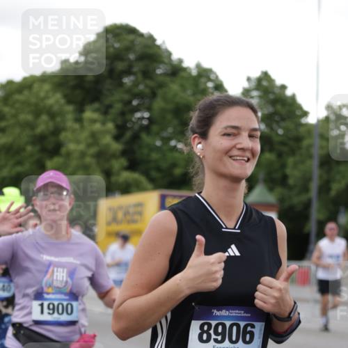 29.06.2025 - hella hamburg halbmarathon Jannik Wohlers http://msf.ph/oto/8153417 29.06.2025 10:53:02 Lombardsbrücke 1340, 1709, 1900, 1906, 1984, 2065, 2409, 2429, 3226, 4195, 4595, 5428, 5562, 5815, 6041, 6044, 6306, 7068, 7483, 7537, 7611, 7876, 8189, 8212, 8414, 8515, 8906, 9077, 9456, 9685, 9764, 9785, 10043, 10175, 10490, 11489, 11914, 12068, 12082, 12193, 12219, 12259, 12280, 12459, 12700, 13011, 13072, 13326, 13351, 14065, 14419, 14761, 15118, 15498, 15804, 16979, 17012, 17236, 17577, 17600, 18057, 18079, 18144, 18311, 18523, 18532, 18593, 18609 meine-sportfotos.de