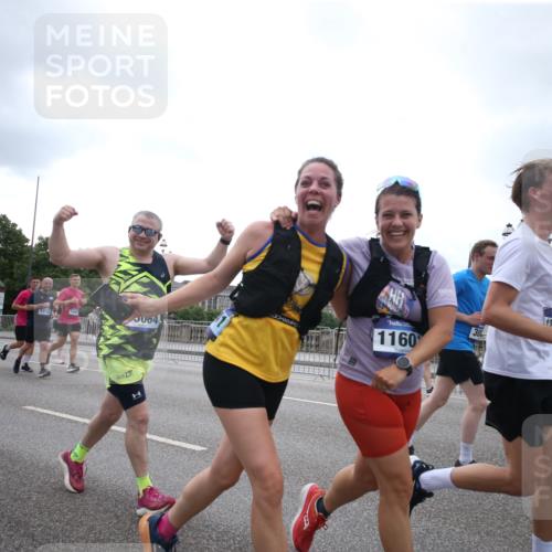 29.06.2025 - hella hamburg halbmarathon Jannik Wohlers http://msf.ph/oto/8153481 29.06.2025 10:48:45 Lombardsbrücke 2160, 2395, 2541, 2713, 2927, 3070, 3086, 3232, 3253, 4403, 4525, 4527, 5118, 5463, 5551, 6566, 6979, 7931, 7936, 8549, 9245, 9341, 9359, 10033, 10038, 10081, 10130, 10479, 10782, 10785, 11000, 11031, 11192, 11601, 11681, 11741, 11865, 12010, 12173, 12380, 12664, 12881, 12882, 13426, 13564, 13565, 14080, 14081, 14623, 15064, 15159, 15176, 15411, 15530, 15597, 15631, 15771, 16012, 16759, 17287, 17315, 17538, 17647, 17693, 18016, 18453 meine-sportfotos.de