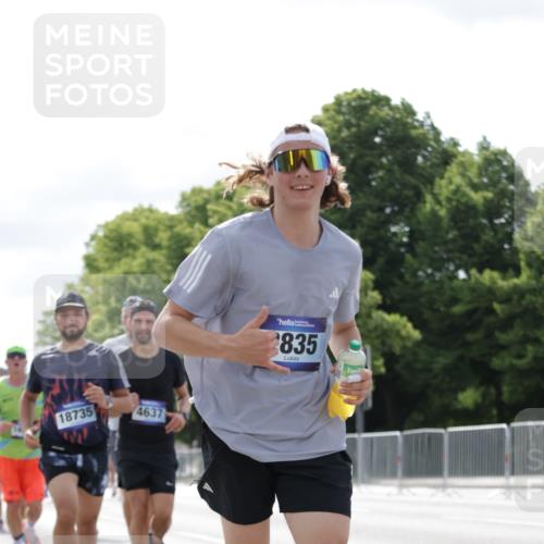 29.06.2025 - hella hamburg halbmarathon Jannik Wohlers http://msf.ph/oto/8153508 29.06.2025 10:15:49 Lombardsbrücke 1212, 1308, 1599, 2071, 2165, 2436, 2803, 2835, 3134, 3648, 4583, 4637, 4828, 5046, 5294, 7753, 8169, 8274, 9601, 9628, 9802, 9881, 10107, 10183, 10292, 10844, 10990, 11344, 11345, 12572, 13215, 13610, 15332, 15388, 15487, 15571, 15724, 16921, 17592, 17692, 17806, 18735, 19030 meine-sportfotos.de