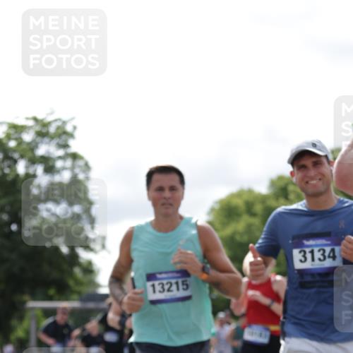 29.06.2025 - hella hamburg halbmarathon Jannik Wohlers http://msf.ph/oto/8153578 29.06.2025 10:15:53 Lombardsbrücke 1212, 1244, 1599, 2165, 2803, 2835, 3030, 3134, 3648, 4583, 4637, 5046, 5294, 6024, 7753, 8274, 8597, 8645, 9601, 9628, 9802, 9810, 9881, 10107, 10139, 10141, 10183, 10292, 10844, 10990, 11344, 11345, 12572, 13215, 13610, 13727, 15332, 15388, 15487, 15724, 16199, 16456, 16921, 17422, 17592, 17694, 17806, 17854, 18735 meine-sportfotos.de