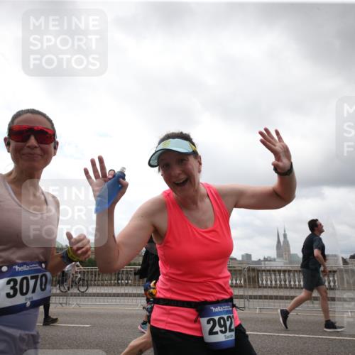 29.06.2025 - hella hamburg halbmarathon Jannik Wohlers http://msf.ph/oto/8153589 29.06.2025 10:48:59 Lombardsbrücke 1525, 1625, 2067, 2527, 2541, 2668, 2927, 3070, 3183, 3232, 3383, 3943, 4403, 4525, 4527, 4589, 4769, 4809, 5106, 5463, 6191, 6989, 7301, 7650, 7931, 7936, 8549, 9245, 9261, 10033, 10038, 10130, 10333, 10479, 10782, 10785, 11558, 11631, 11681, 12669, 13564, 13565, 14389, 14390, 15057, 15412, 16436, 16759, 17085, 17089, 17287, 17315, 17647, 17964, 18453, 18470 meine-sportfotos.de