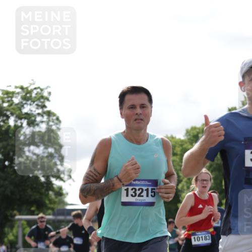 29.06.2025 - hella hamburg halbmarathon Jannik Wohlers http://msf.ph/oto/8153617 29.06.2025 10:15:53 Lombardsbrücke 1212, 1244, 1599, 2165, 2803, 2835, 3030, 3134, 3648, 4583, 4637, 5046, 5294, 6024, 7753, 8274, 8597, 8645, 9601, 9628, 9802, 9810, 9881, 10107, 10139, 10141, 10183, 10292, 10844, 10990, 11344, 11345, 12572, 13215, 13610, 13727, 15332, 15388, 15487, 15724, 16199, 16456, 16921, 17422, 17592, 17694, 17806, 17854, 18735 meine-sportfotos.de