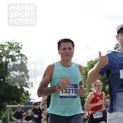29.06.2025 - hella hamburg halbmarathon Jannik Wohlers http://msf.ph/oto/8153622 29.06.2025 10:15:53 Lombardsbrücke 1212, 1244, 1599, 2165, 2803, 2835, 3030, 3134, 3648, 4583, 4637, 5046, 5294, 6024, 7753, 8274, 8597, 8645, 9601, 9628, 9802, 9810, 9881, 10107, 10139, 10141, 10183, 10292, 10844, 10990, 11344, 11345, 12572, 13215, 13610, 13727, 15332, 15388, 15487, 15724, 16199, 16456, 16921, 17422, 17592, 17694, 17806, 17854, 18735 meine-sportfotos.de
