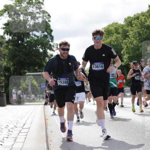 29.06.2025 - hella hamburg halbmarathon Jannik Wohlers http://msf.ph/oto/8153745 29.06.2025 10:15:56 Lombardsbrücke 1212, 1244, 1599, 2803, 2835, 3030, 3134, 3648, 4583, 4637, 5294, 6024, 7753, 8274, 8597, 8645, 8847, 9601, 9628, 9802, 9810, 9881, 10107, 10139, 10141, 10183, 10292, 10844, 10990, 11344, 11345, 11752, 12572, 13215, 13220, 13610, 13727, 15332, 15388, 15487, 15724, 16199, 16456, 16607, 16921, 17422, 17592, 17694, 17806, 17854, 17942, 18735 meine-sportfotos.de