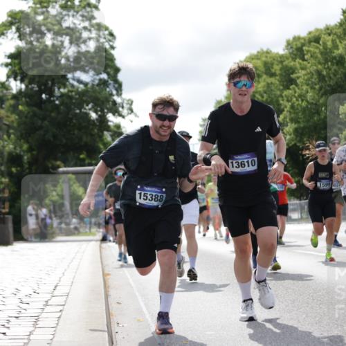 29.06.2025 - hella hamburg halbmarathon Jannik Wohlers http://msf.ph/oto/8153761 29.06.2025 10:15:56 Lombardsbrücke 1212, 1244, 1599, 2803, 2835, 3030, 3134, 3648, 4583, 4637, 5294, 6024, 7753, 8274, 8597, 8645, 8847, 9601, 9628, 9802, 9810, 9881, 10107, 10139, 10141, 10183, 10292, 10844, 10990, 11344, 11345, 11752, 12572, 13215, 13220, 13610, 13727, 15332, 15388, 15487, 15724, 16199, 16456, 16607, 16921, 17422, 17592, 17694, 17806, 17854, 17942, 18735 meine-sportfotos.de