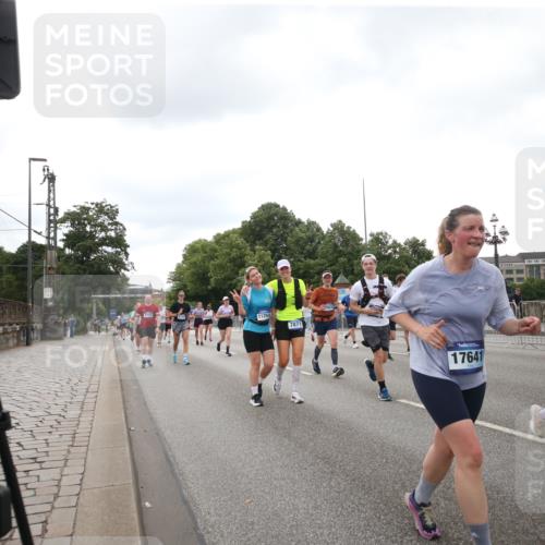 29.06.2025 - hella hamburg halbmarathon Jannik Wohlers http://msf.ph/oto/8153763 29.06.2025 10:51:23 Lombardsbrücke 2593, 3240, 3991, 5291, 5534, 5716, 5717, 6007, 6604, 6885, 6947, 7682, 8399, 9220, 9340, 9462, 9590, 9594, 9673, 10521, 10533, 10693, 10830, 11101, 11875, 12065, 12766, 13151, 13152, 14937, 14959, 15128, 16595, 17364, 17429, 17641, 17902, 18615, 18780, 18975 meine-sportfotos.de