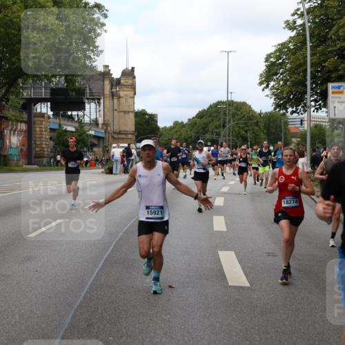 29.06.2025 - hella hamburg halbmarathon Yannick Fuchs http://msf.ph/oto/8153903 29.06.2025 10:37:48 20KM 3109, 3116, 3124, 3697, 3928, 4080, 4318, 6495, 7026, 7185, 7508, 7635, 8664, 9114, 10099, 10237, 10251, 10493, 11177, 11778, 12153, 12623, 12657, 12723, 12776, 13398, 13746, 13807, 13897, 14201, 14210, 14484, 14849, 15706, 15921, 16314, 16338, 16997, 17391, 17403, 18274, 18449, 19009, 19038, 19051, 19229 meine-sportfotos.de