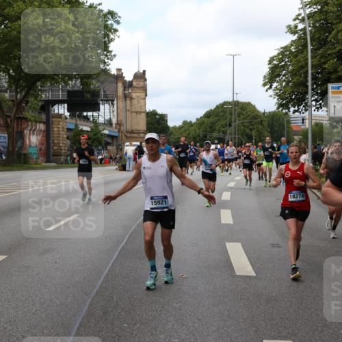 29.06.2025 - hella hamburg halbmarathon Yannick Fuchs http://msf.ph/oto/8153922 29.06.2025 10:37:48 20KM 3109, 3116, 3124, 3697, 3928, 4080, 4318, 6495, 7026, 7185, 7508, 7635, 8664, 9114, 10099, 10237, 10251, 10493, 11177, 11778, 12153, 12623, 12657, 12723, 12776, 13398, 13746, 13807, 13897, 14201, 14210, 14484, 14849, 15706, 15921, 16314, 16338, 16997, 17391, 17403, 18274, 18449, 19009, 19038, 19051, 19229 meine-sportfotos.de