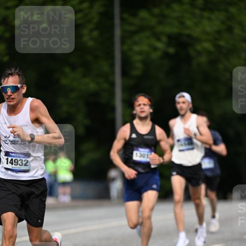 29.06.2025 - hella hamburg halbmarathon Dr. Thomas Lammeyer http://msf.ph/oto/8153959 29.06.2025 09:42:24 Kennedybrücke 4524, 6699, 11342 meine-sportfotos.de