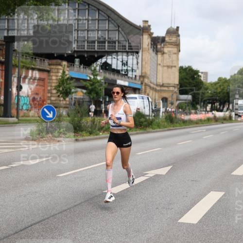 29.06.2025 - hella hamburg halbmarathon Yannick Fuchs http://msf.ph/oto/8153964 29.06.2025 10:11:29 20KM 45, 50 meine-sportfotos.de