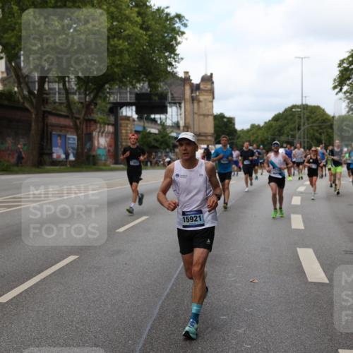 29.06.2025 - hella hamburg halbmarathon Yannick Fuchs http://msf.ph/oto/8153971 29.06.2025 10:37:49 20KM 3109, 3116, 3124, 3697, 3928, 4080, 4318, 6495, 7026, 7185, 7508, 7635, 8664, 9114, 10099, 10237, 10251, 10493, 11177, 11778, 12153, 12623, 12657, 12723, 12776, 13398, 13807, 13897, 14201, 14210, 14484, 14849, 15706, 15921, 16314, 16338, 16997, 17391, 17403, 18274, 18449, 18775, 19009, 19038, 19051, 19229 meine-sportfotos.de