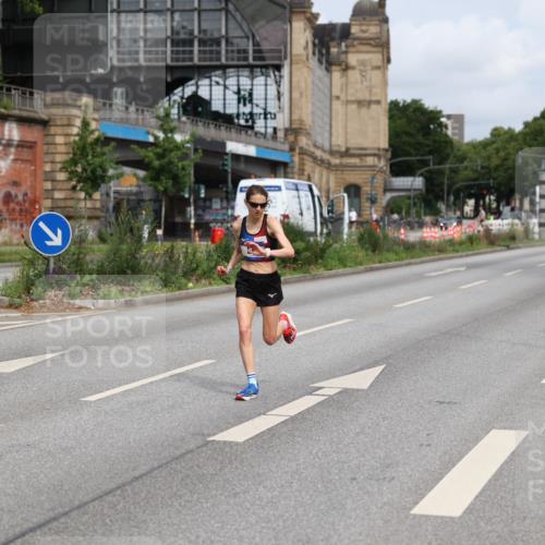 29.06.2025 - hella hamburg halbmarathon Yannick Fuchs http://msf.ph/oto/8153994 29.06.2025 10:11:51 20KM 50, 3944, 11409 meine-sportfotos.de