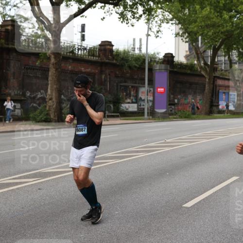 29.06.2025 - hella hamburg halbmarathon Yannick Fuchs http://msf.ph/oto/8153997 29.06.2025 10:37:49 20KM 3109, 3116, 3124, 3697, 3928, 4080, 4318, 6495, 7026, 7185, 7508, 7635, 8664, 9114, 10099, 10237, 10251, 10493, 11177, 11778, 12153, 12623, 12657, 12723, 12776, 13398, 13807, 13897, 14201, 14210, 14484, 14849, 15706, 15921, 16314, 16338, 16997, 17391, 17403, 18274, 18449, 18775, 19009, 19038, 19051, 19229 meine-sportfotos.de