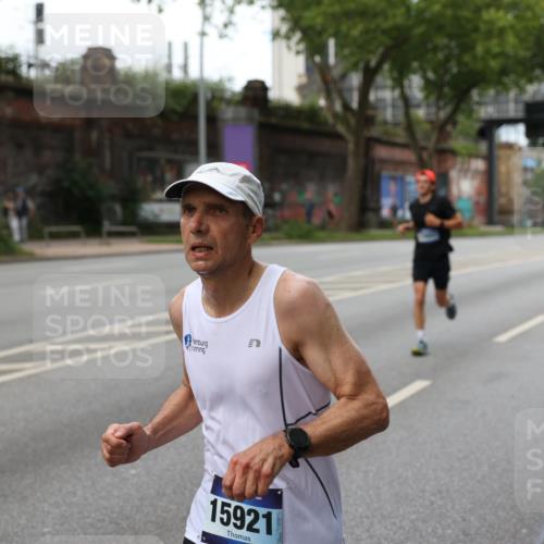 29.06.2025 - hella hamburg halbmarathon Yannick Fuchs http://msf.ph/oto/8154003 29.06.2025 10:37:50 20KM 3109, 3116, 3124, 3146, 3437, 3697, 3928, 4080, 4318, 6495, 7026, 7185, 7508, 7635, 8664, 9114, 10099, 10237, 10251, 10493, 11177, 11778, 12153, 12623, 12657, 12723, 12776, 13348, 13398, 13807, 13897, 14201, 14210, 14484, 14849, 15706, 15921, 16314, 16338, 16997, 17391, 17403, 18274, 18449, 18775, 19009, 19038, 19051, 19090, 19229 meine-sportfotos.de