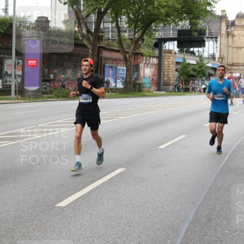 29.06.2025 - hella hamburg halbmarathon Yannick Fuchs http://msf.ph/oto/8154047 29.06.2025 10:37:50 20KM 3109, 3116, 3124, 3146, 3437, 3697, 3928, 4080, 4318, 6495, 7026, 7185, 7508, 7635, 8664, 9114, 10099, 10237, 10251, 10493, 11177, 11778, 12153, 12623, 12657, 12723, 12776, 13348, 13398, 13807, 13897, 14201, 14210, 14484, 14849, 15706, 15921, 16314, 16338, 16997, 17391, 17403, 18274, 18449, 18775, 19009, 19038, 19051, 19090, 19229 meine-sportfotos.de