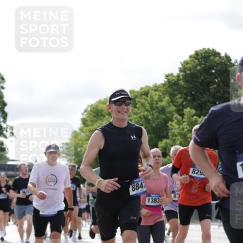 29.06.2025 - hella hamburg halbmarathon Jannik Wohlers http://msf.ph/oto/8154108 29.06.2025 10:16:05 Lombardsbrücke 1212, 1244, 1599, 1825, 2347, 2912, 3030, 3156, 3484, 3648, 3687, 4478, 4583, 5294, 6024, 6488, 7158, 7358, 7753, 8295, 8597, 8645, 8707, 8847, 8857, 9628, 9664, 9810, 10076, 10139, 10141, 10183, 10575, 11236, 11344, 11345, 11752, 12572, 12872, 12911, 13215, 13220, 13610, 13712, 13727, 13835, 13859, 14857, 15332, 15388, 15487, 16098, 16100, 16186, 16199, 16456, 16607, 16740, 17422, 17694, 17806, 17838, 17854, 17942 meine-sportfotos.de