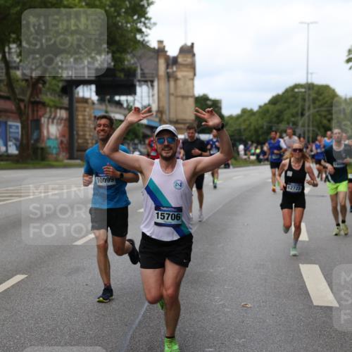 29.06.2025 - hella hamburg halbmarathon Yannick Fuchs http://msf.ph/oto/8154111 29.06.2025 10:37:51 20KM 3109, 3116, 3124, 3146, 3437, 3697, 3928, 4080, 4318, 6495, 7026, 7185, 7508, 7635, 8664, 9114, 10099, 10237, 10251, 10493, 11778, 12153, 12623, 12657, 12723, 12776, 13348, 13398, 13807, 13897, 14201, 14210, 14484, 14849, 15383, 15706, 15921, 15932, 16105, 16314, 16338, 16648, 16997, 17391, 17403, 18274, 18449, 18775, 19009, 19038, 19051, 19090, 19229 meine-sportfotos.de