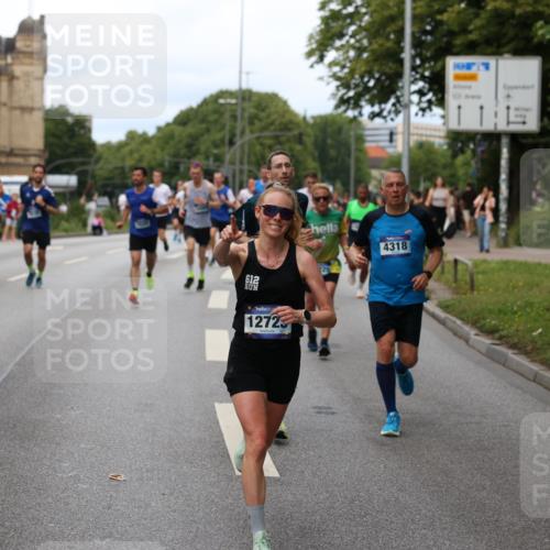 29.06.2025 - hella hamburg halbmarathon Yannick Fuchs http://msf.ph/oto/8154232 29.06.2025 10:37:53 20KM 3109, 3116, 3124, 3146, 3437, 3697, 3928, 4080, 4318, 5506, 6495, 7026, 7185, 7451, 7508, 7635, 8664, 9114, 10099, 10237, 10493, 11778, 12153, 12623, 12657, 12723, 12776, 13348, 13398, 13897, 14201, 14210, 14484, 14690, 14849, 15383, 15706, 15932, 16105, 16314, 16338, 16648, 16997, 17391, 17403, 18449, 18775, 19009, 19038, 19051, 19090, 19229 meine-sportfotos.de