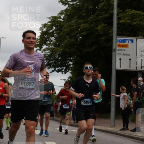 29.06.2025 - hella hamburg halbmarathon Yannick Fuchs http://msf.ph/oto/8154239 29.06.2025 10:57:48 20KM 1254, 1316, 1334, 1464, 2685, 4328, 5305, 5384, 7290, 8561, 9191, 10705, 10766, 11149, 11527, 11657, 11771, 12315, 12316, 12662, 13171, 13841, 14135, 14493, 15093, 15532, 15897, 16424, 16426, 16639, 16995, 17061, 17071, 17112, 17437, 17685, 17686, 17730, 17894, 18122, 18395, 18581, 18717 meine-sportfotos.de